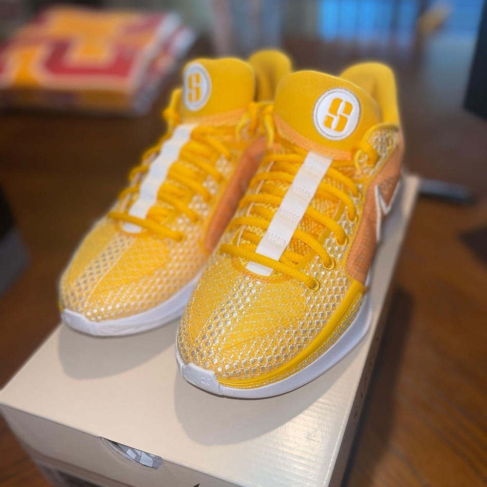 Women’s Nike Sabrina 1 Basketball Shoe